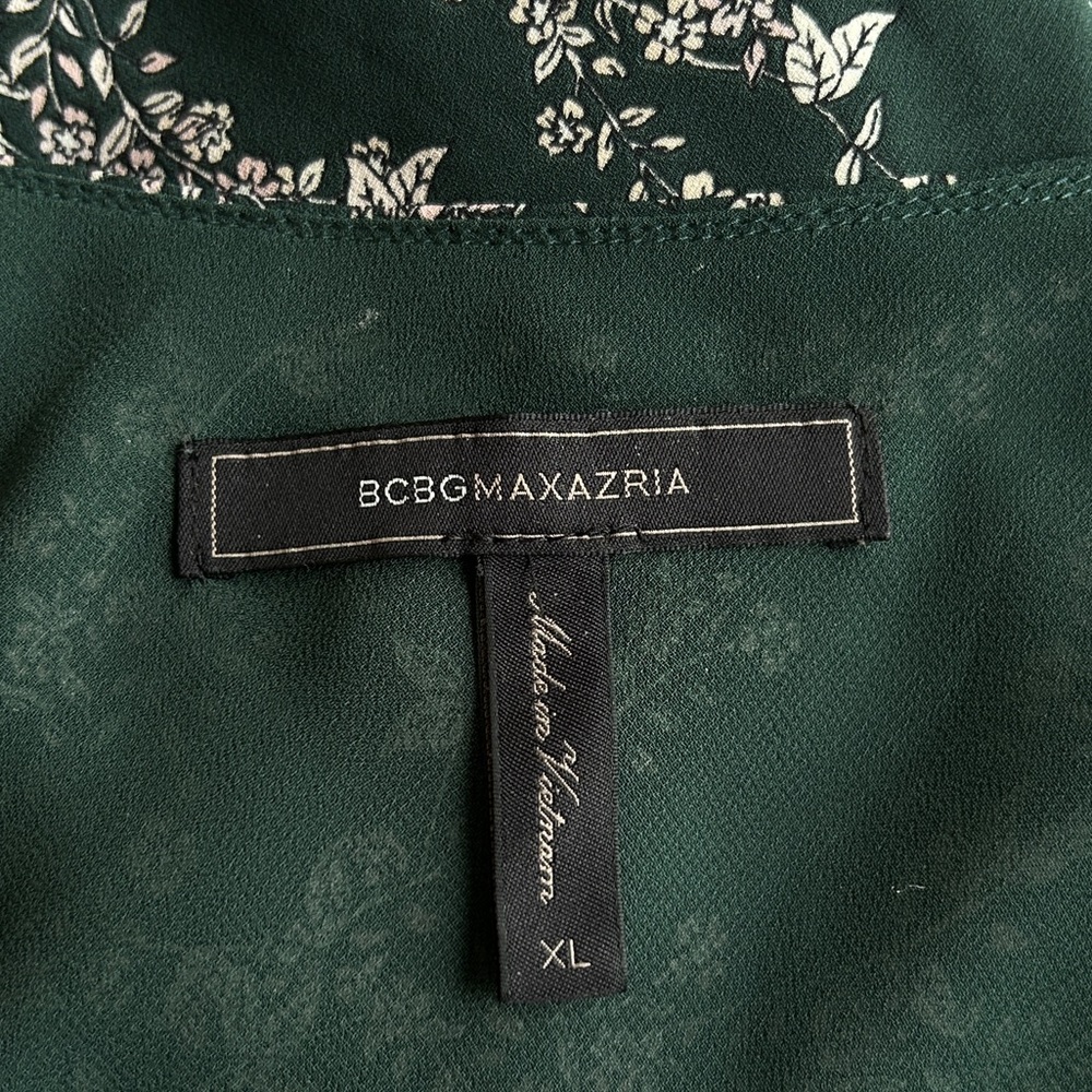 BCBGMaxAzria Spruce Green Strappy
Floral Camisole Top - Picture 3 of 13